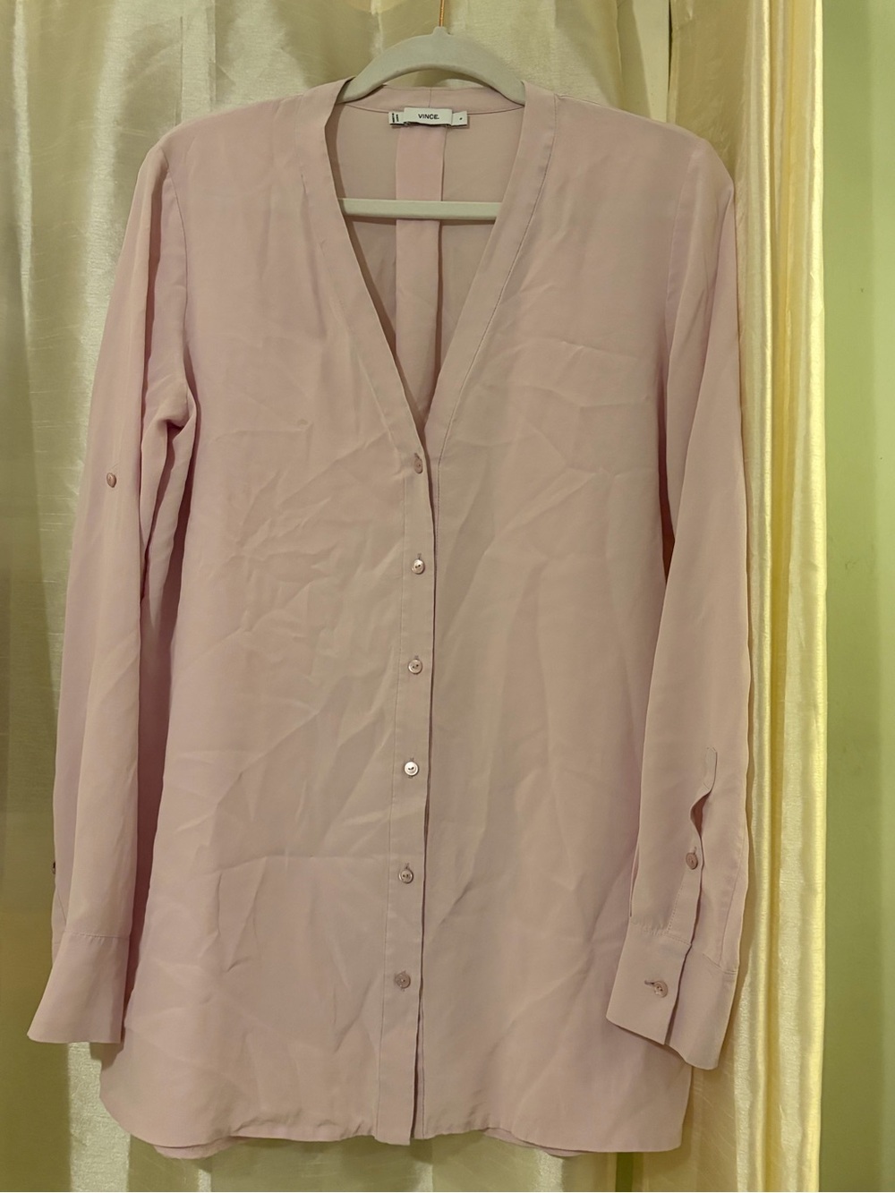 Vince V-Neck button down - Picture 2 of 8